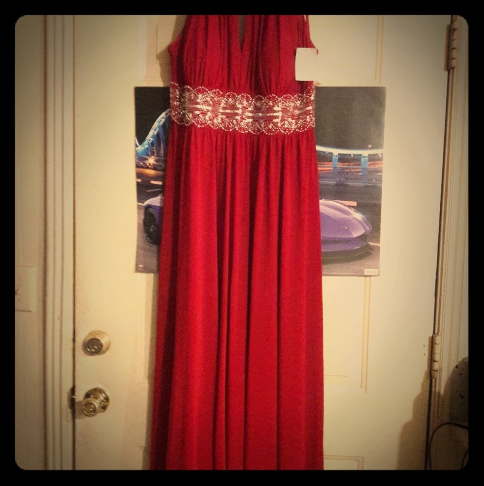 Sleeveless Keyhole beaded waist Jersey dress